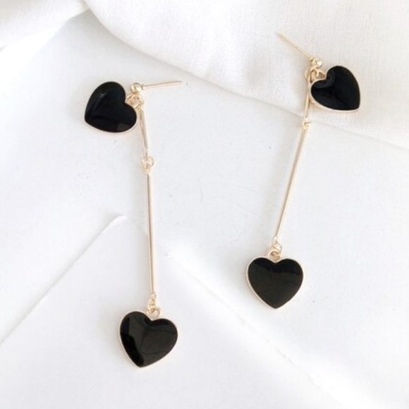 Black Heart Shaped Drop Earrings - Picture 1 of 1